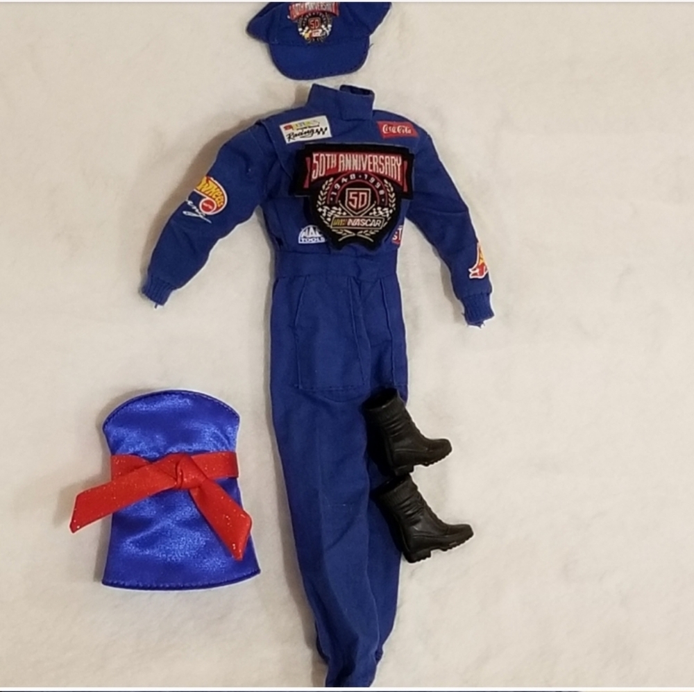 Bundle of collectable vintage hot wheels jumper